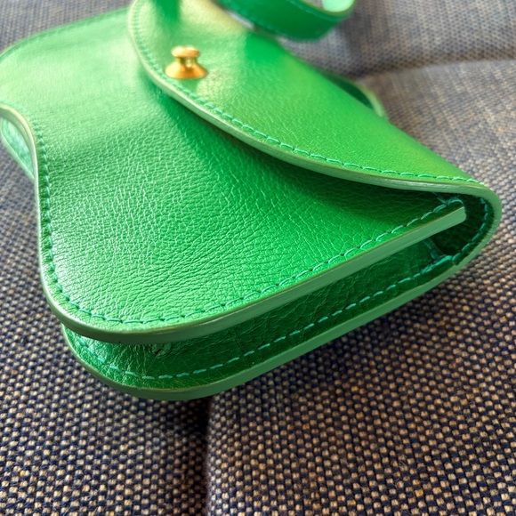 Faba in Grass - Picture 10 of 13